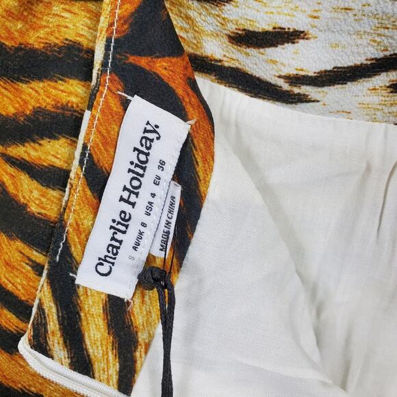 Charlie Holiday Genesis Skirt in Animal Print - Picture 2 of 11